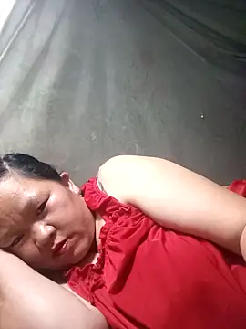 Snapshot of riso-00 chatting on 04/04/26, 03:31 riso-00 online show from 04/04/26, 03:31