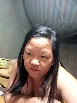 Snapshot of riso-00 chatting on 04/08/26, 04:51 riso-00 online show from 04/08/26, 04:51