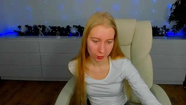 Alina Blonde online show from 12/23/25, 06:33