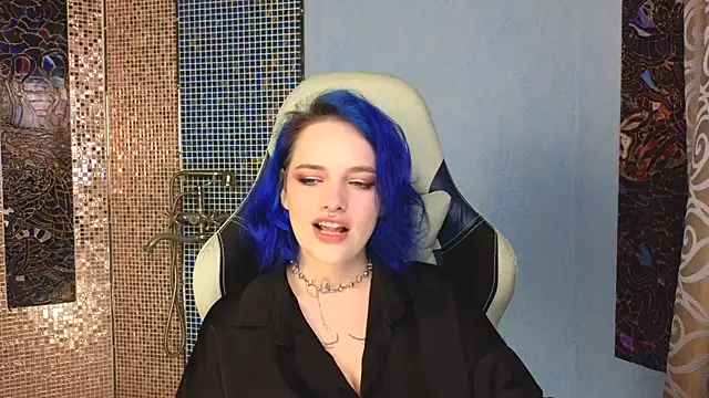 Eniferi online show from 09/13/25, 07:13