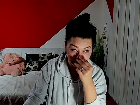 Soffy Skye online show from 09/25/25, 03:32