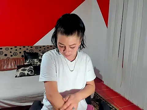 Soffy Skye online show from 11/09/25, 03:49