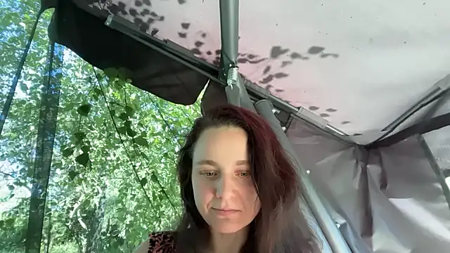 Snapshot of Kalmiraa chatting on 07/19/26, 01:26 Kalmiraa online show from 07/19/26, 01:26