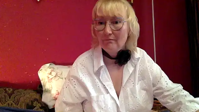 Snapshot of Zeyona chatting on 07/23/26, 01:20 Zeyona online show from 07/23/26, 01:20