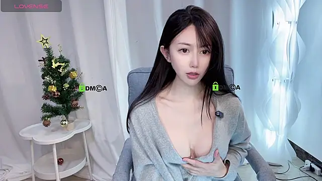 Sofia-168 online show from 12/15/25, 04:44