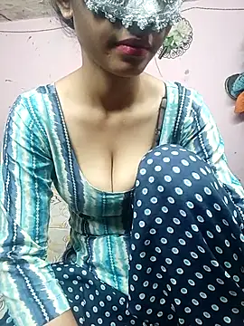 Hotcp6 online show from 04/17/26, 04:32