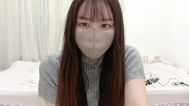  Mia land  online show from 05/08/26, 01:49