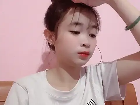 Snapshot of Suna7383 chatting on 10/01/25, 03:40 Suna7383 online show from 10/01/25, 03:40