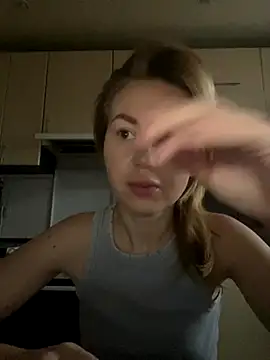 MartaLuna  online show from 11/19/25, 06:46