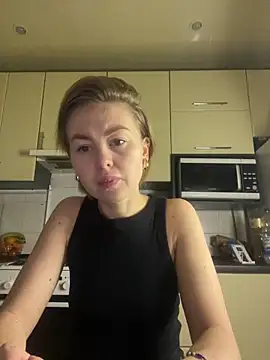 MartaLuna  online show from 12/21/25, 02:13