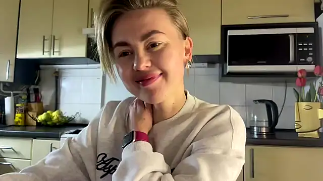 MartaLuna  online show from 04/14/26, 07:31