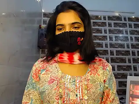 Snapshot of Sweetangle24 chatting on 11/30/25, 01:48 Sweetangle24 online show from 11/30/25, 01:48