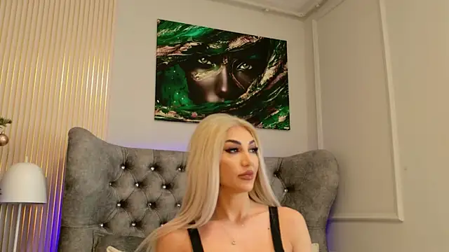 MeganXDesire online show from 12/23/25, 05:49