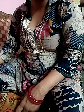 Snapshot of Moni_6969 chatting on 09/15/25, 07:19 Moni 6969 online show from 09/15/25, 07:19