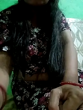 Snapshot of Moni_6969 chatting on 09/21/25, 12:07 Moni 6969 online show from 09/21/25, 12:07