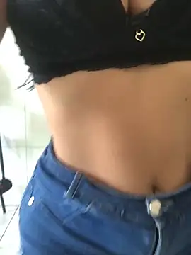 Andreininha online show from 11/15/25, 12:34