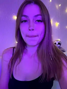 Elizabeth Tay online show from 10/30/25, 06:08