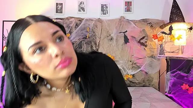 Linda Fosterr online show from 10/25/25, 02:19