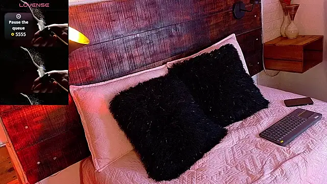 JhosuaVega online show from 10/10/25, 07:57