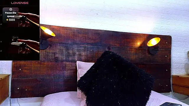 JhosuaVega online show from 10/17/25, 06:54