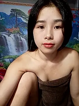 Vy xx online show from 10/17/25, 12:19