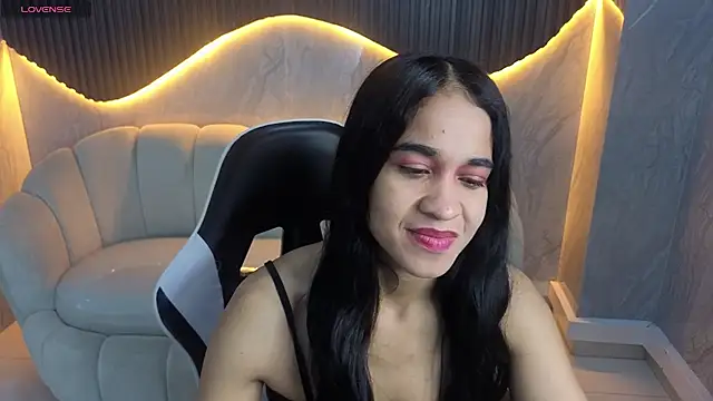 Snapshot of Maia_Tx chatting on 11/09/25, 12:58 Maia Tx online show from 11/09/25, 12:58