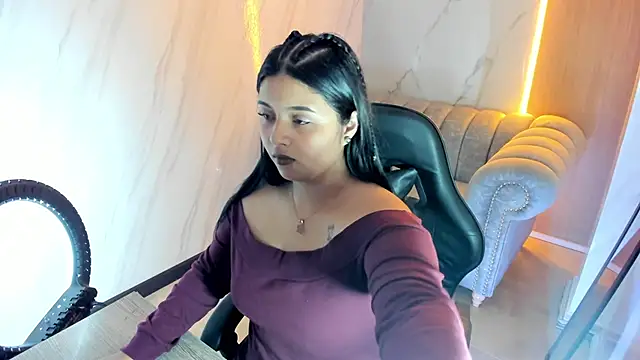 mia hot tf online show from 10/02/25, 08:49