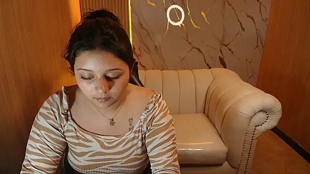 mia hot tf online show from 10/08/25, 01:03