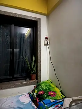 Snapshot of engineerboy14 chatting on 10/17/25, 06:43 engineerboy14 online show from 10/17/25, 06:43