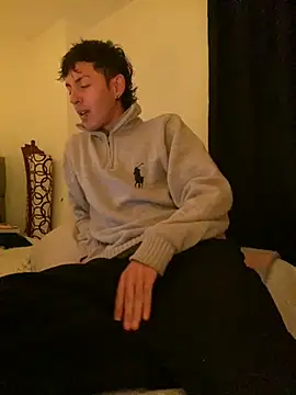 Snapshot of NaytonFreeman chatting on 10/23/25, 11:35 NaytonFreeman online show from 10/23/25, 11:35