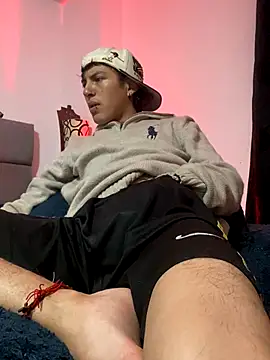 Snapshot of NaytonFreeman chatting on 11/12/25, 11:21 NaytonFreeman online show from 11/12/25, 11:21