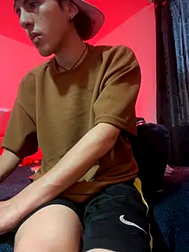 Snapshot of NaytonFreeman chatting on 11/13/25, 11:09 NaytonFreeman online show from 11/13/25, 11:09