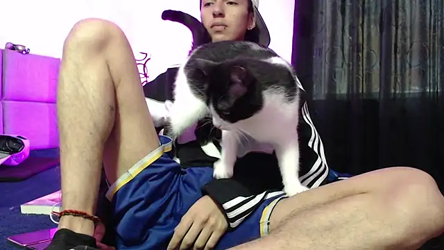 Snapshot of NaytonFreeman chatting on 11/21/25, 11:31 NaytonFreeman online show from 11/21/25, 11:31