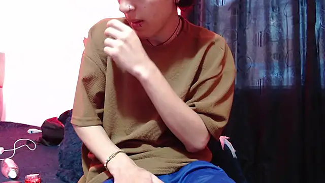 Snapshot of NaytonFreeman chatting on 11/26/25, 11:22 NaytonFreeman online show from 11/26/25, 11:22