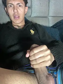 Snapshot of NaytonFreeman chatting on 12/14/25, 11:26 NaytonFreeman online show from 12/14/25, 11:26