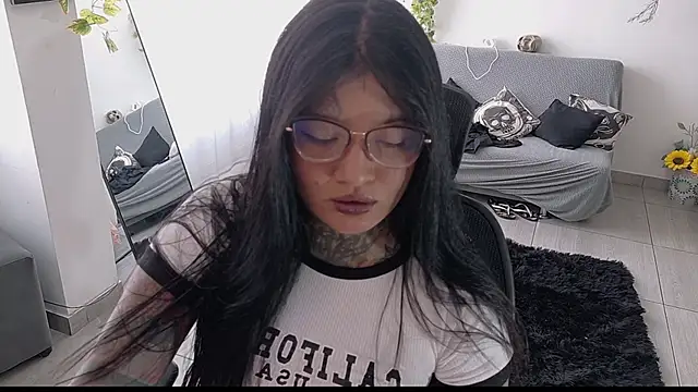 Unatatuada online show from 09/24/25, 08:12