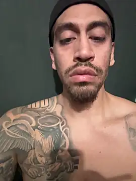 Snapshot of busnfatnutsLildee chatting on 10/26/25, 08:09 busnfatnutsLildee online show from 10/26/25, 08:09