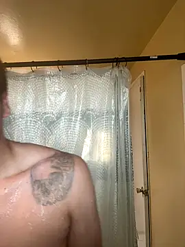 Snapshot of busnfatnutsLildee chatting on 10/31/25, 11:50 busnfatnutsLildee online show from 10/31/25, 11:50