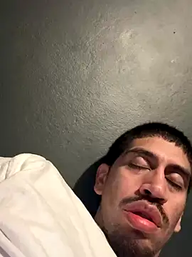 Snapshot of busnfatnutsLildee chatting on 11/02/25, 05:43 busnfatnutsLildee online show from 11/02/25, 05:43