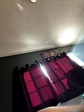 Snapshot of busnfatnutsLildee chatting on 11/10/25, 05:23 busnfatnutsLildee online show from 11/10/25, 05:23