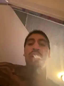 Snapshot of busnfatnutsLildee chatting on 11/20/25, 04:45 busnfatnutsLildee online show from 11/20/25, 04:45