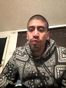 Snapshot of busnfatnutsLildee chatting on 11/24/25, 06:57 busnfatnutsLildee online show from 11/24/25, 06:57