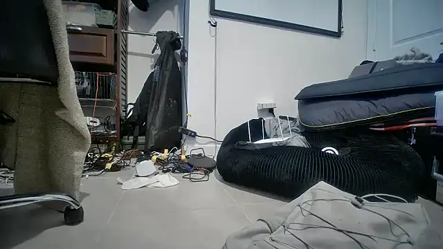 jasoncali305 online show from 11/10/25, 10:03