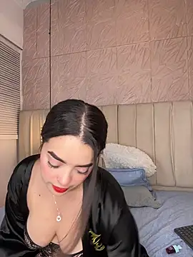 hannahst  online show from 03/28/26, 08:19