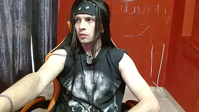 Snapshot of stvn_hot chatting on 10/04/25, 08:40 stvn hot online show from 10/04/25, 08:40