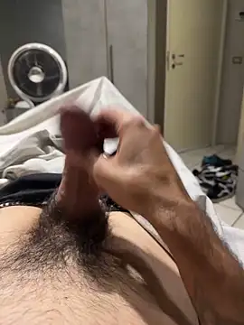 Snapshot of alexbergo87 chatting on 09/15/25, 09:48 alexbergo87 online show from 09/15/25, 09:48