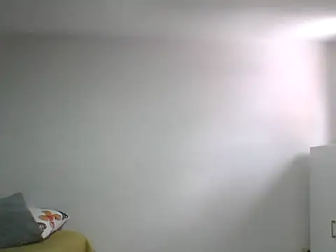 Snapshot of adri89-g chatting on 11/09/25, 04:16 adri89-g online show from 11/09/25, 04:16