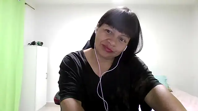 Snapshot of adri89-g chatting on 07/05/26, 11:12 adri89-g online show from 07/05/26, 11:12