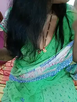 Snapshot of KannadaTamilTeluguBeauty chatting on 07/03/26, 03:46 KannadaTamilTeluguBeauty online show from 07/03/26, 03:46