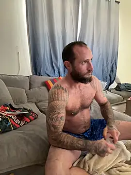 Snapshot of skip69xxx chatting on 10/23/25, 10:41 skip69xxx online show from 10/23/25, 10:41